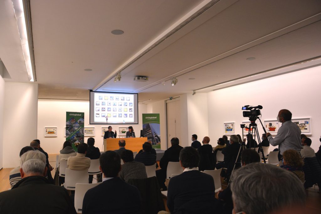 Aspecto de la sala de conferencias durante la presentación de Sáncho-Madridejos, a la que asistieron unas 70 personas 