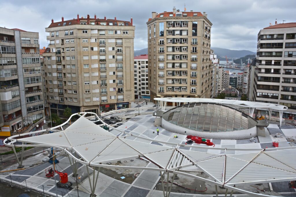Obra de mejora urbana en la Plaza Fernández del Riego en Vigo